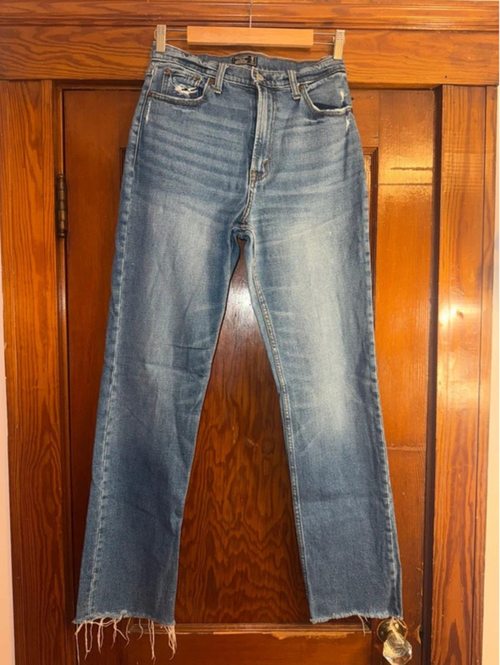 Abercrombie & Fitch Zoe Natural Rise Ankle Straight Jeans Size 29 Medium Wash